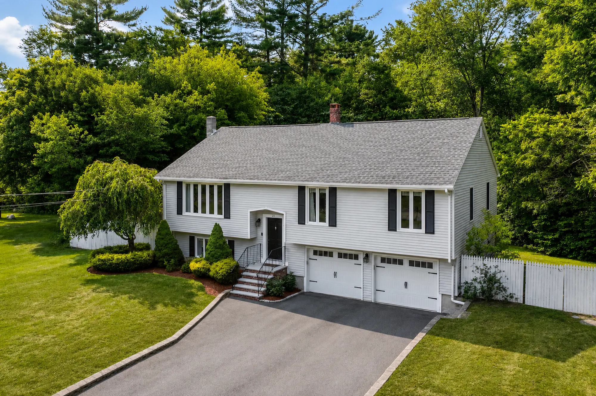 Aerial view of 21 Kennedy Circle in South Easton, Massachusetts
